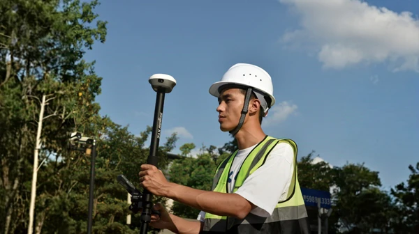 GNSS földmérési megoldás
