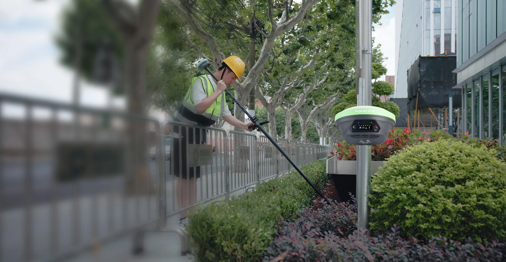X1 Pro GNSS-vevő terepi használatra X1 Pro GNSS-vevő terepi használatra